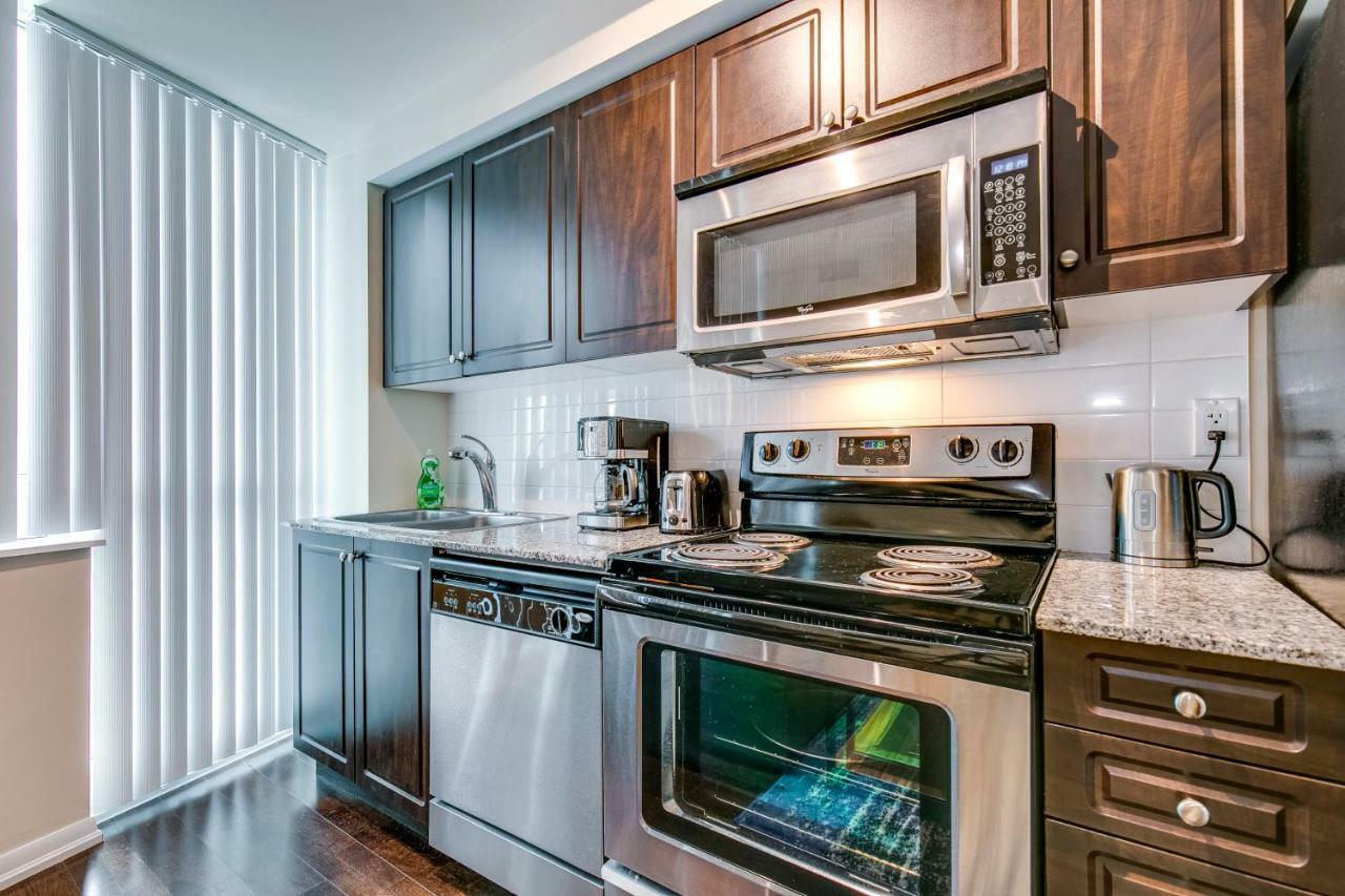 Stunning Condo Suite By Waterfront Торонто Экстерьер фото