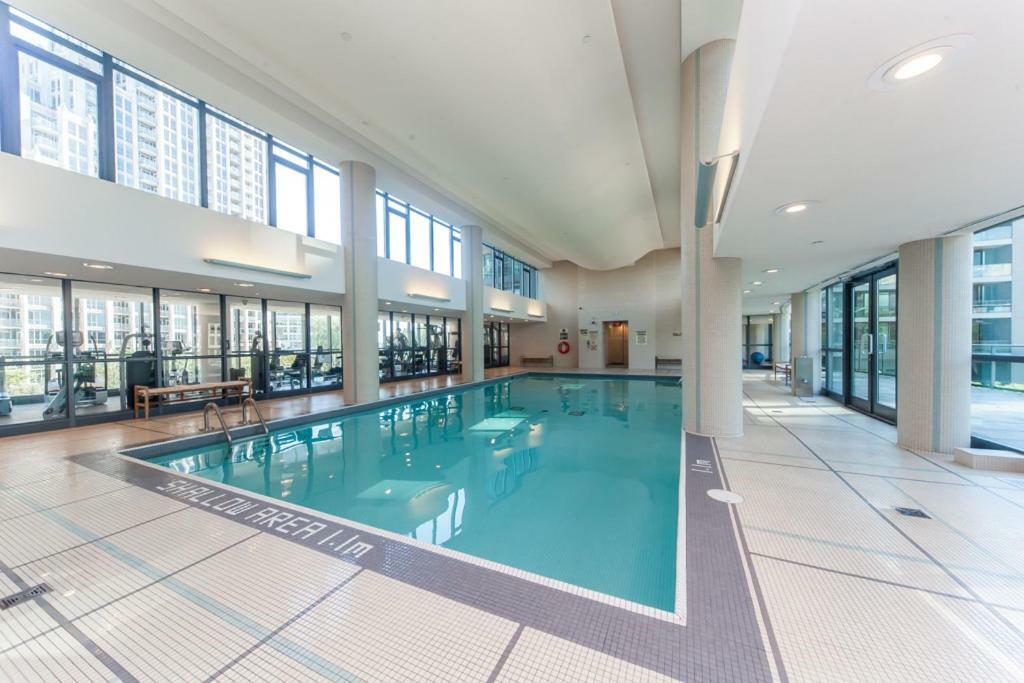 Stunning Condo Suite By Waterfront Торонто Экстерьер фото